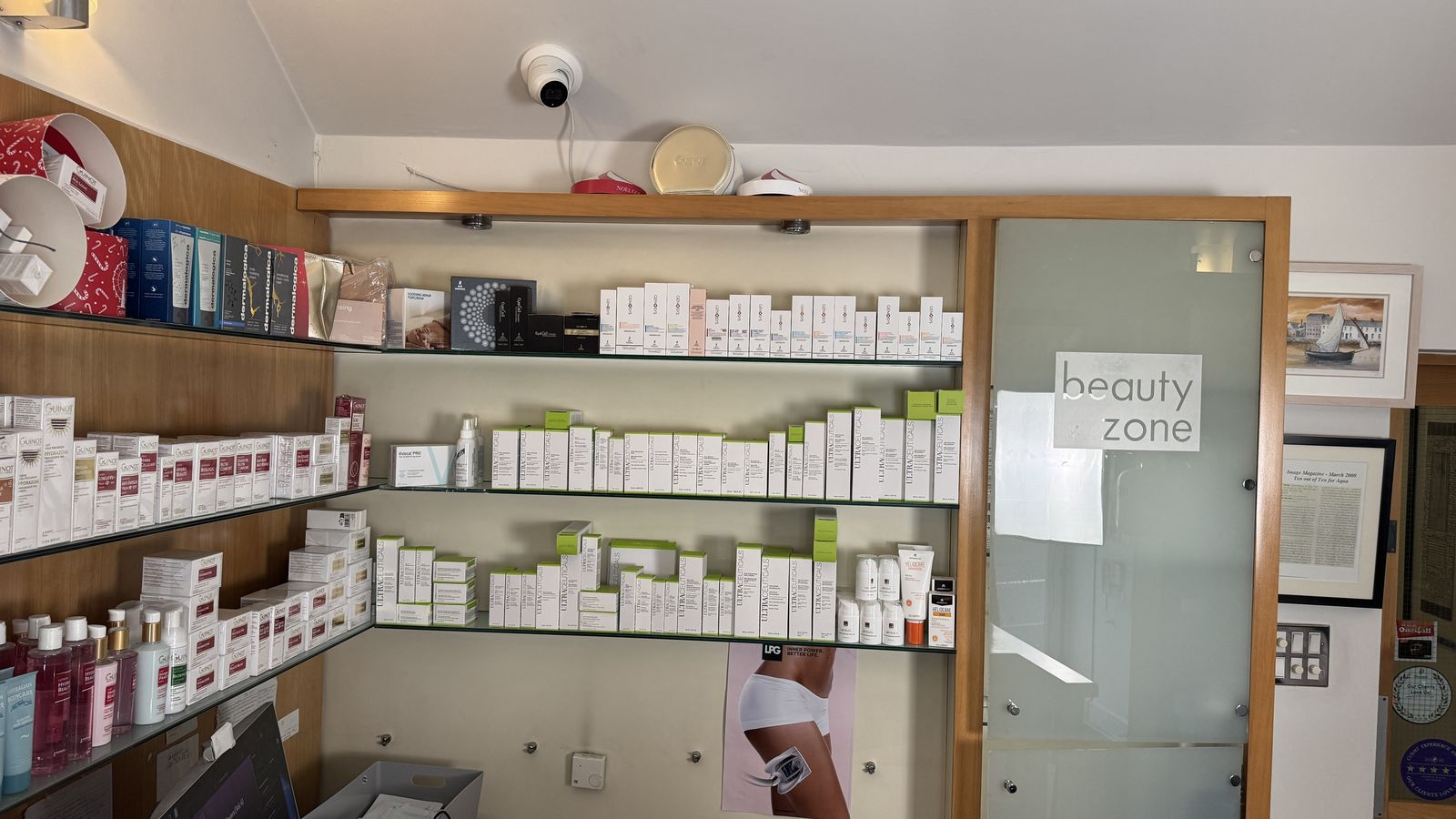 Aqua Beauty / Medispa gallery 6